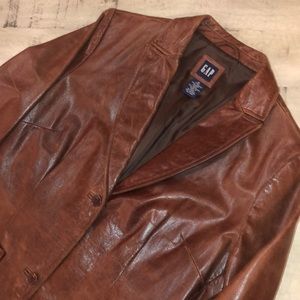 GAP medium sized women’s leather blazer